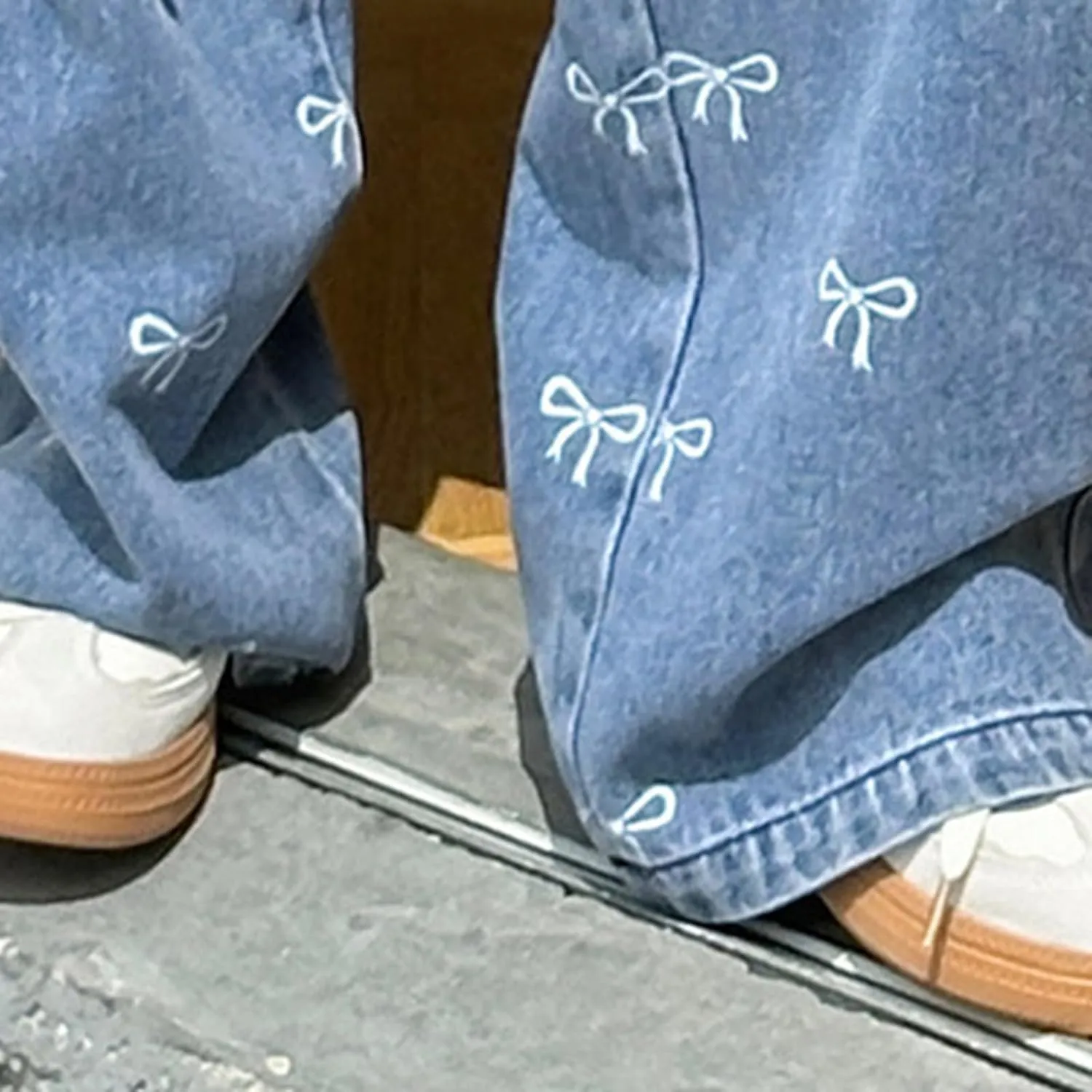 Boys Jeans Y2k Jeans Butterfly Print Mid Rise Elastic Band Grunge Jeans Casual Ripped Wide Leg Jeans Teen Girls