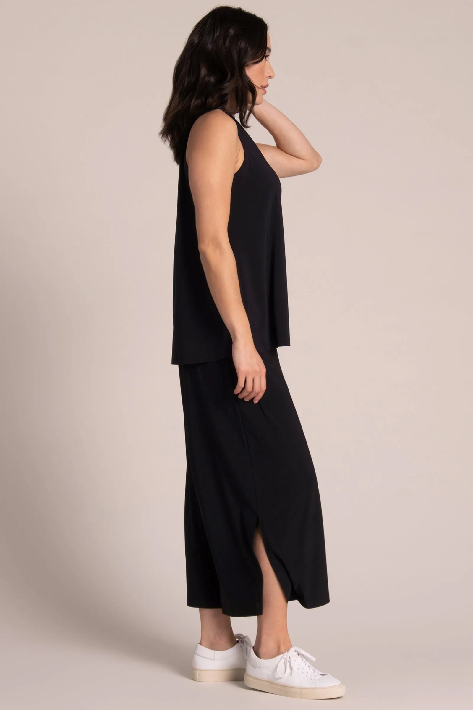 Deep V Trapeze Tank | Black