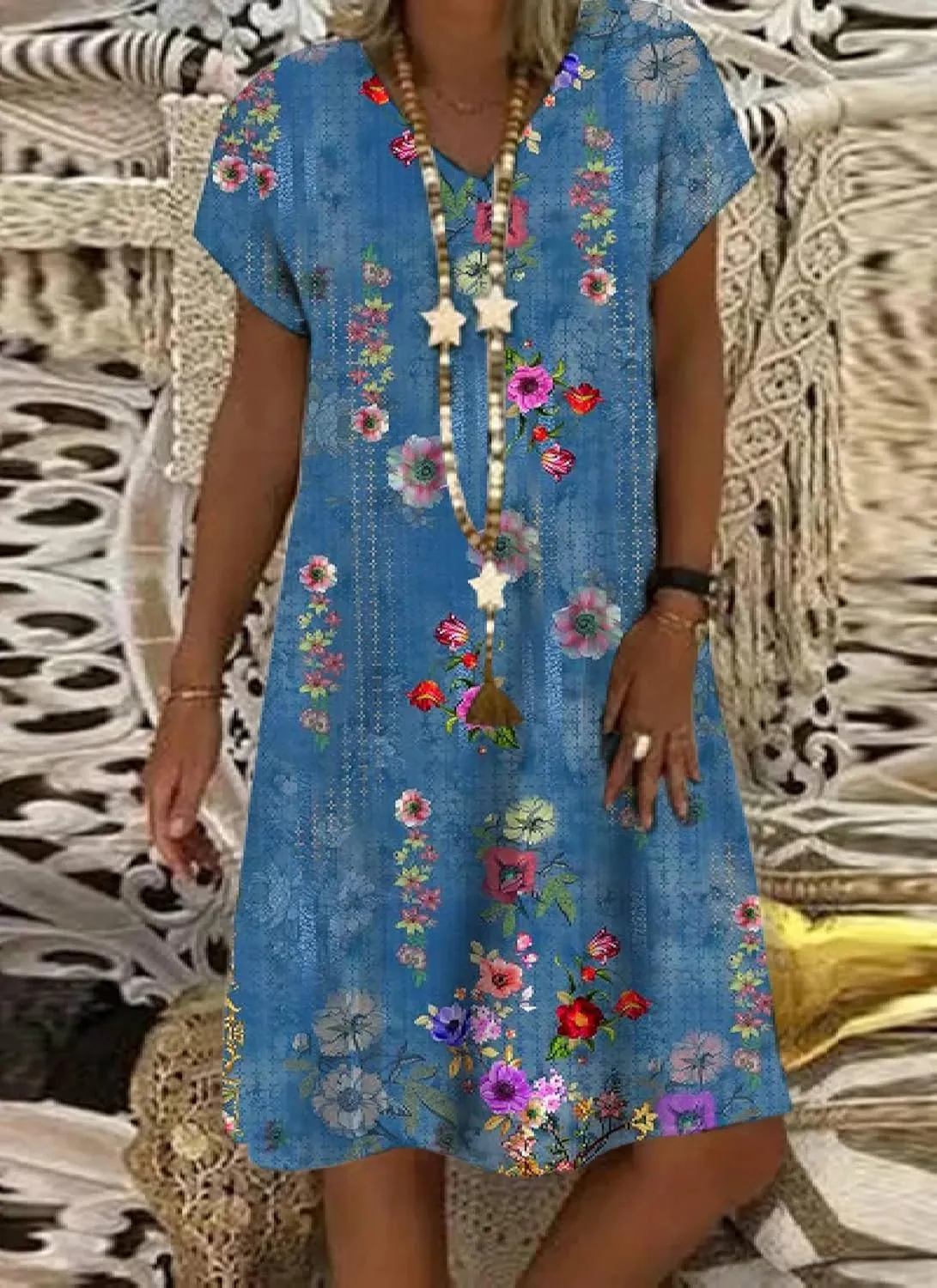 Flowy Mini Beach Summer Dresses for Women Stylish Blue Floral Print V-Neck Short Sleeve Shift 2025 Dress