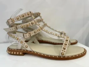 *LAST PAIR!* Ash Pepper Sandal in Beige and White