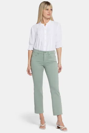 Marilyn Straight Ankle Jeans
