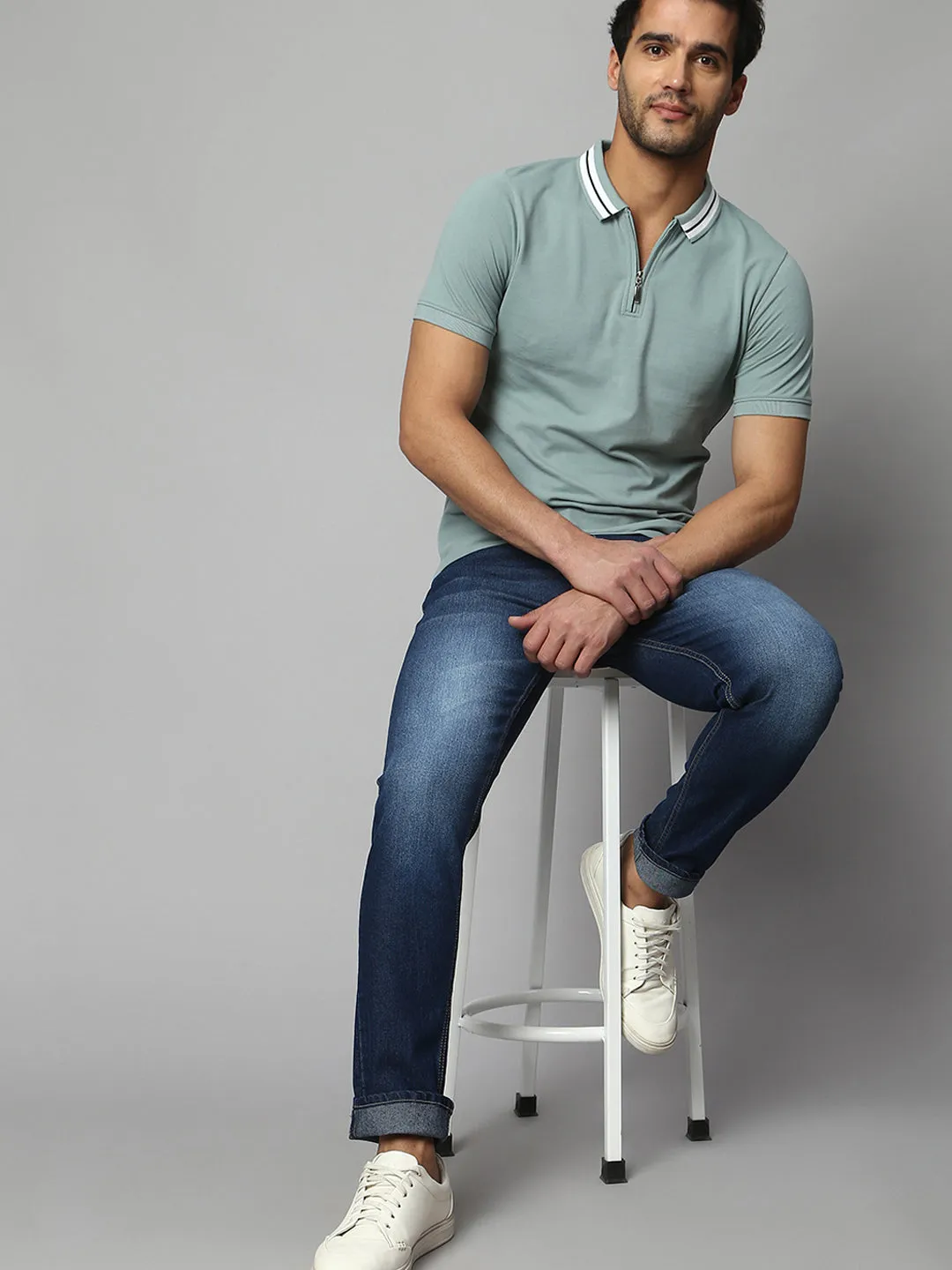 Men's Slim Fit Stretchable Mid Washed Denim Jeans